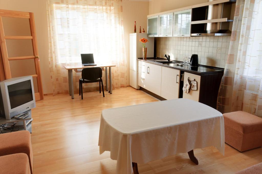 Jurates B&B Namai Karmėlava Rom bilde